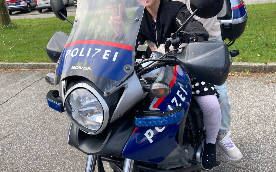 Besuch der 3.Klassen bei der Landespolizeidirektion Villach